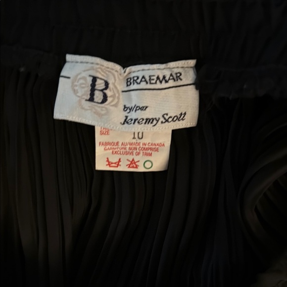 Braemar by Jeremy Scott Black Pleated Maxi Skirt. Excellent condition. - Picture 7 of 8